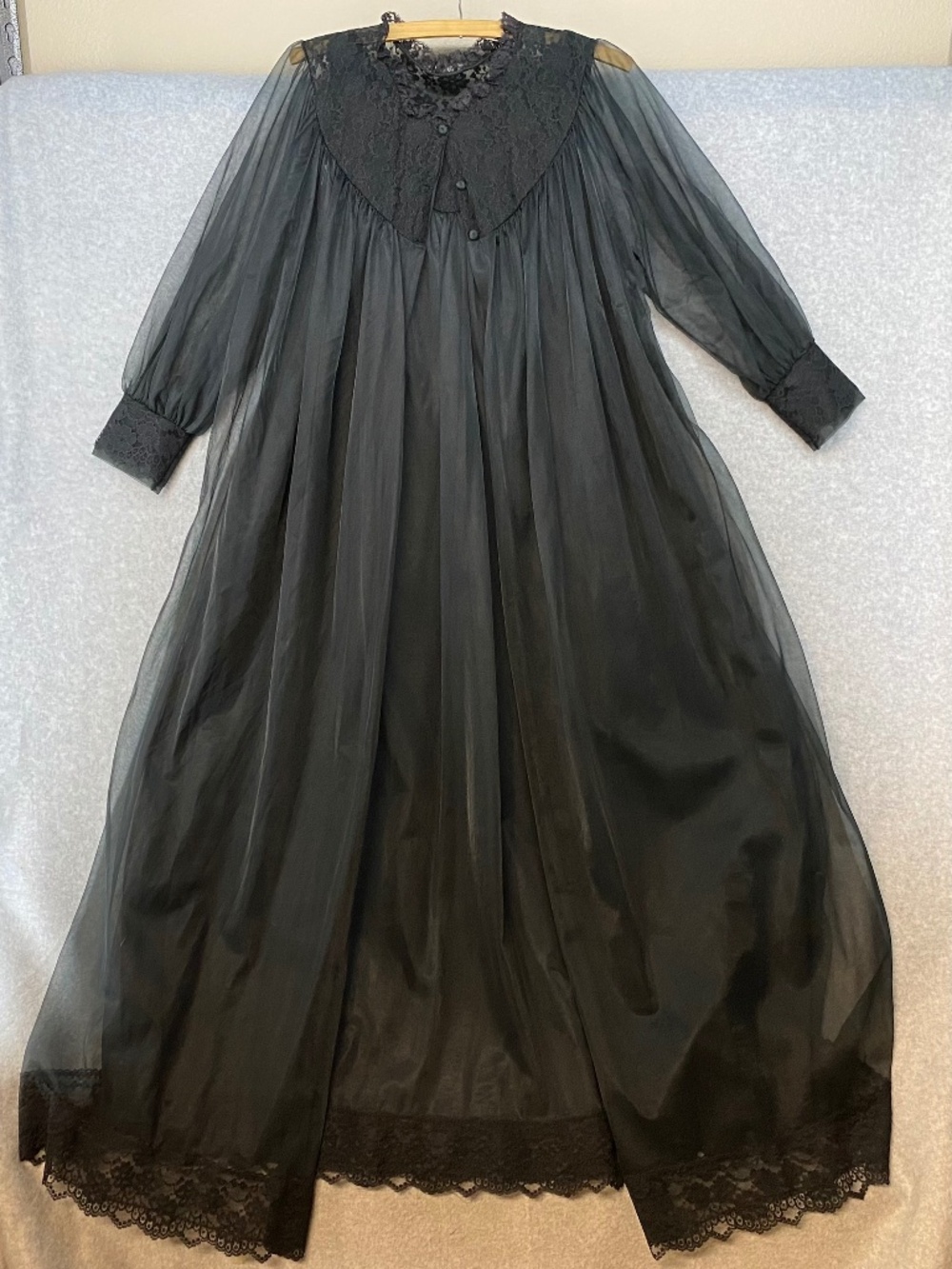 Vintage Black Lace/Chiffon Peignoir Set Medium • Chic Lingerie CO 1960s